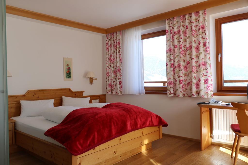 קארטיץ' Hotel Schoene Aussicht מראה חיצוני תמונה