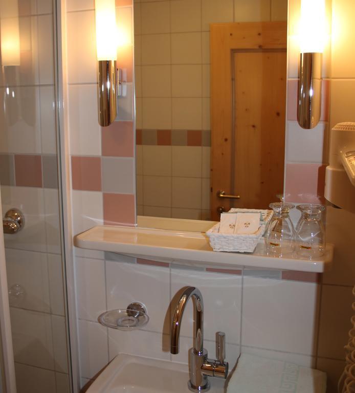 קארטיץ' Hotel Schoene Aussicht מראה חיצוני תמונה